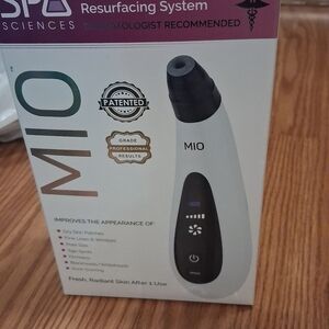 Hair Accessory - Black and White